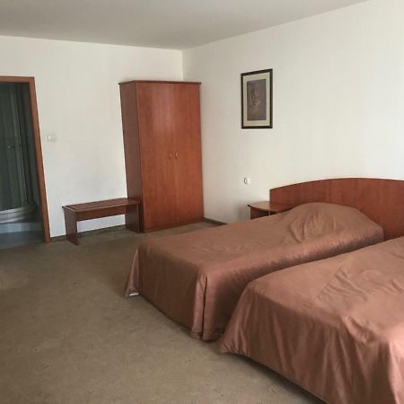 Family Hotel Odessa Σεβλίεβο Εξωτερικό φωτογραφία