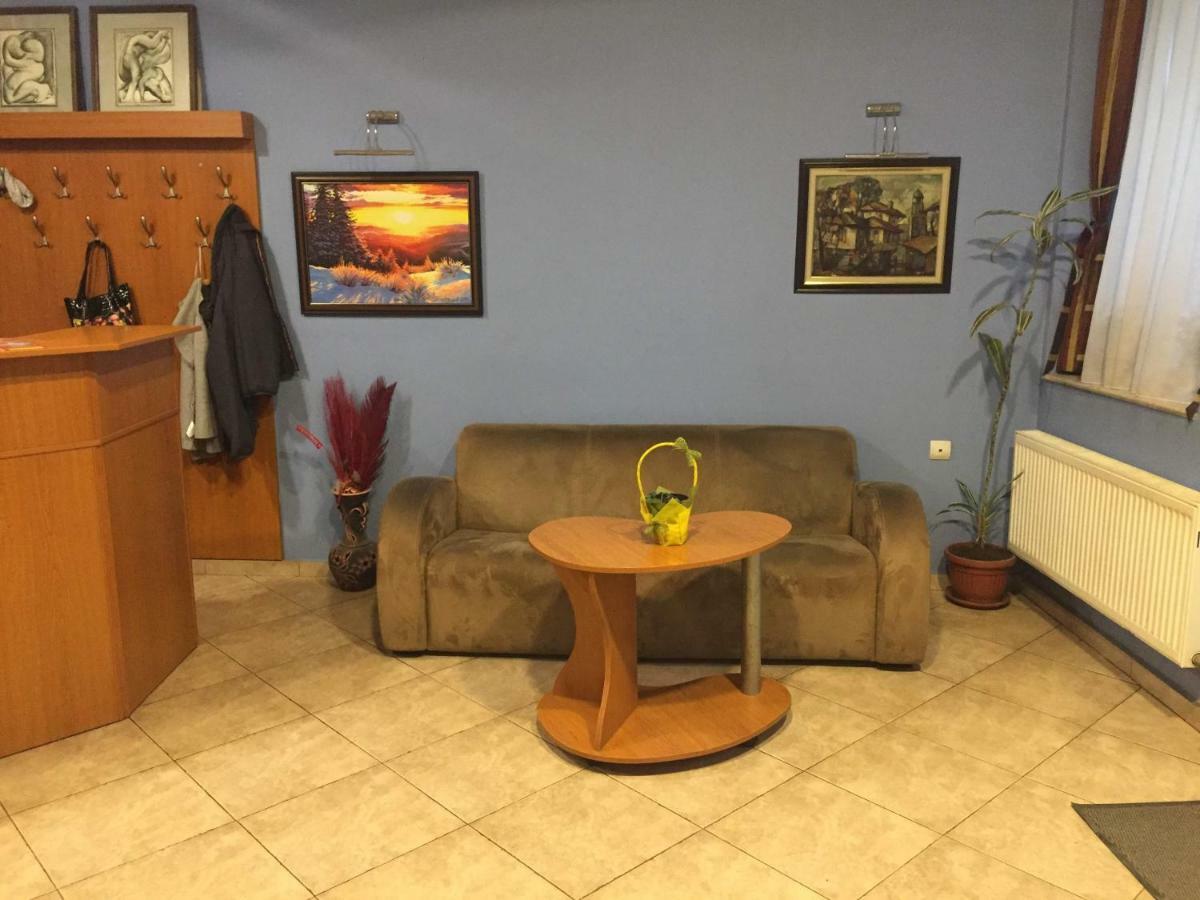 Family Hotel Odessa Σεβλίεβο Εξωτερικό φωτογραφία