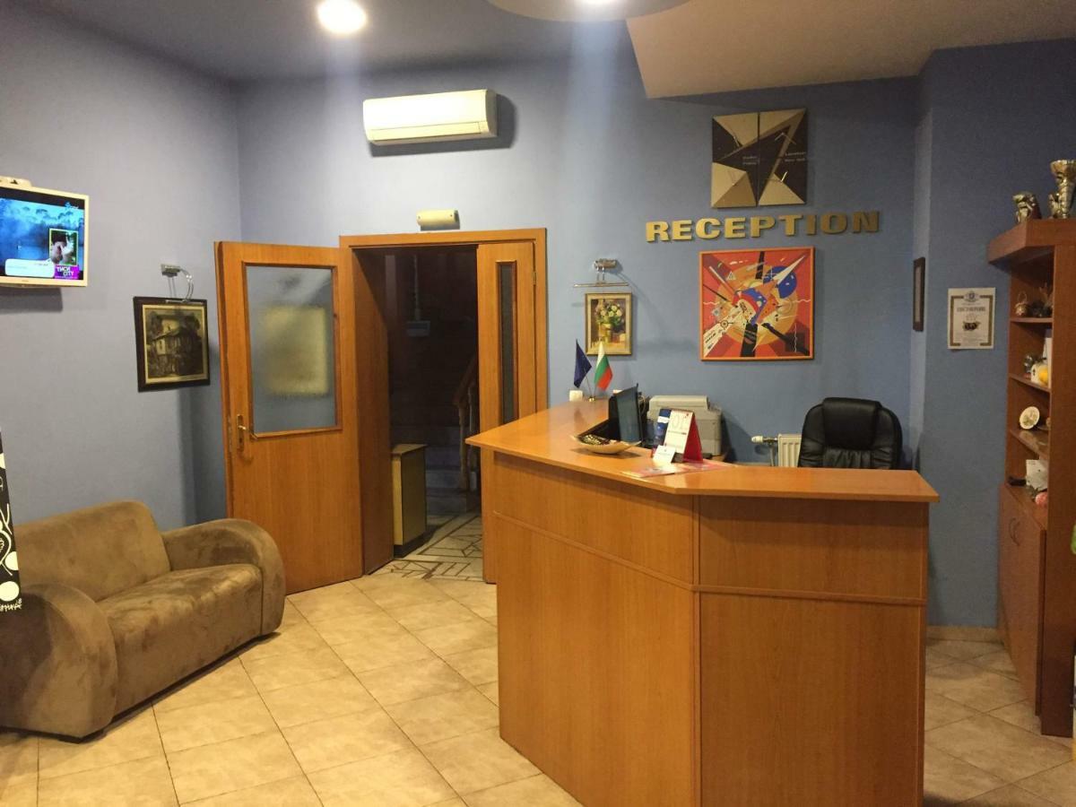 Family Hotel Odessa Σεβλίεβο Εξωτερικό φωτογραφία