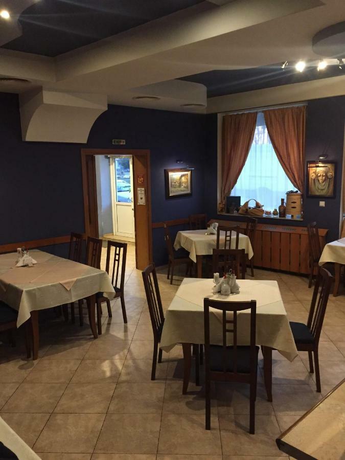 Family Hotel Odessa Σεβλίεβο Εξωτερικό φωτογραφία