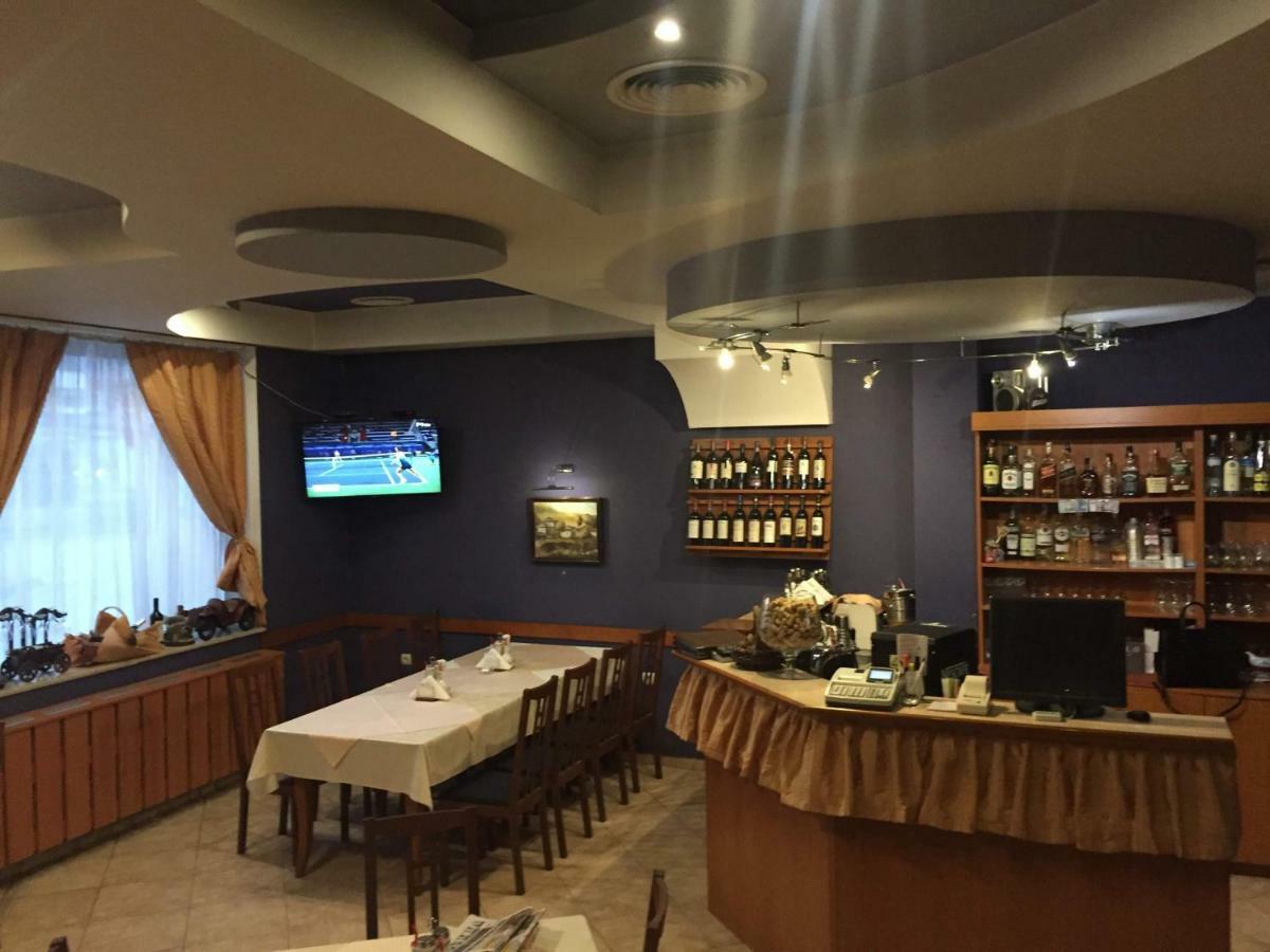 Family Hotel Odessa Σεβλίεβο Εξωτερικό φωτογραφία